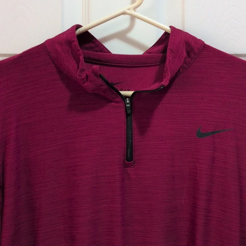 Nike Dri-Fit Men's Long Sleeve Quarter Zip Athletic Shirt Size Large - Wine